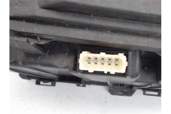 Recambio de faro delantero izquierdo para citroen xantia berlina referencia OEM IAM 95687947  