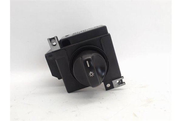 Recambio de mando de luces para mercedes-benz clase a (bm 168) 1.4 140 (168.031) referencia OEM IAM -1685450104  