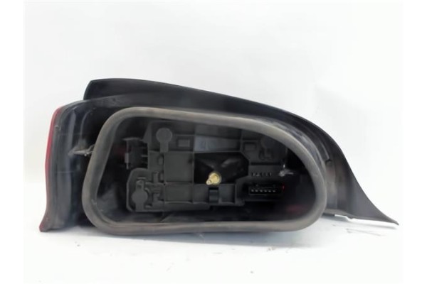 Recambio de piloto trasero derecho para citroen saxo referencia OEM IAM   