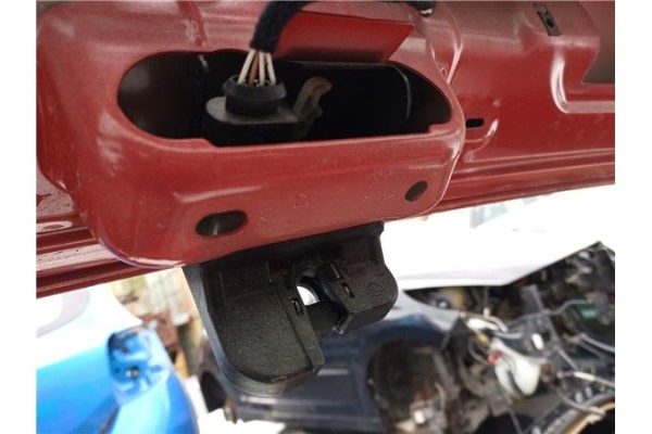 Recambio de cerradura porton para volkswagen golf vi (5k1) 1.6 advance referencia OEM IAM 5K0827505A 5K0827505 
