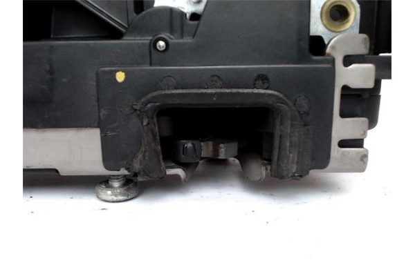 Recambio de cerradura puerta delantero izquierda para nissan primastar (x83) 2.5 combi, 9 plazas, batalla larga 2.96t referencia