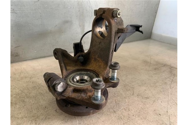 Recambio de mangueta delantero izquierda para peugeot 206 2.0 hdi 90 referencia OEM IAM 364676  