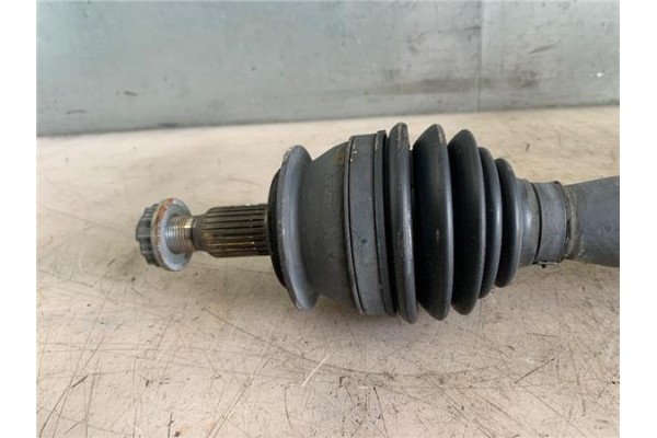 Recambio de palier delantero izquierdo para mercedes-benz clase a (bm 169) 1.5 a 150 (169.031) referencia OEM IAM A1693607572  
