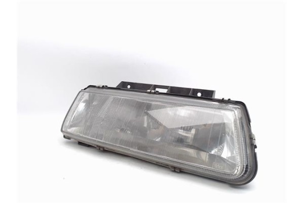 Recambio de faro delantero dcho para citroen xantia berlina referencia OEM IAM   