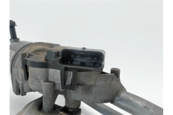Recambio de motor limpiaparabrisas delantero para renault megane ii berlina 5p 1.4 confort expression referencia OEM IAM 8200036