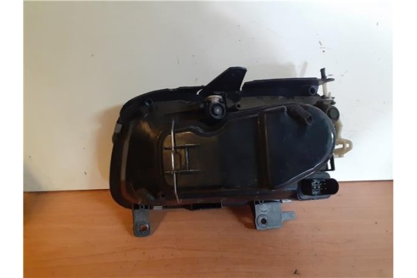 Recambio de faro delantero dcho para volkswagen polo iii berlina (6n2) 1.4 trendline referencia OEM IAM 6N2941018N  