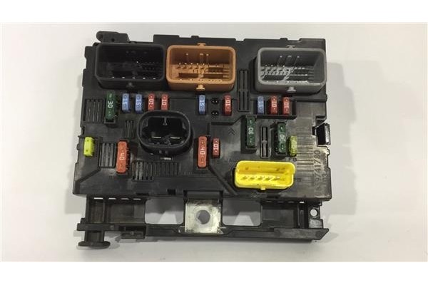 Recambio de caja fusibles/rele para citroen c3 (2002) 1.4 hdi referencia OEM IAM 9659741780 11286253 