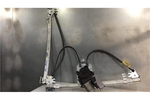 Recambio de mecanismo elevalunas delantero derecho para citroen xsara berlina 2.0 hdi 109 referencia OEM IAM 400595R AC738 