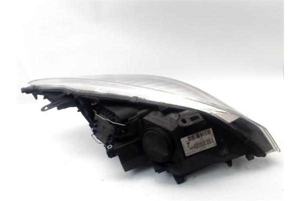 Recambio de faro delantero izquierdo para renault megane iii sport tourer 1.5 dynamique referencia OEM IAM 260609764R  