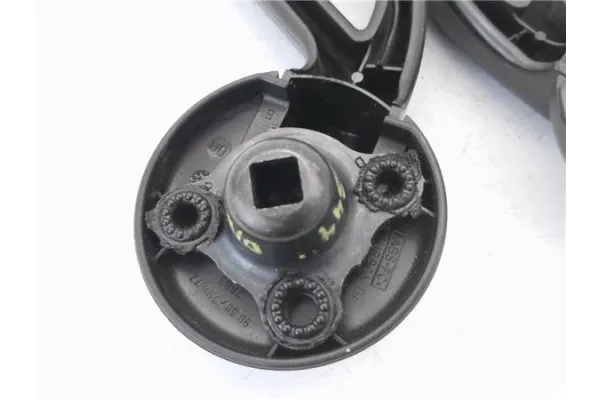Recambio de mando regulacion lumbar asiento derecho para peugeot 206 2.0 hdi 90 referencia OEM IAM 890577 890586 