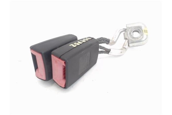 Recambio de anclaje cinturon trasero izquierdo para volkswagen golf vi (5k1) 1.4 advance referencia OEM IAM 1K0857739M  