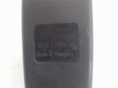 Recambio de anclaje cinturon trasero izquierdo para volkswagen golf vi (5k1) 1.4 advance referencia OEM IAM 1K0857739M  