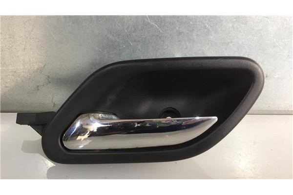 Recambio de manilla int. puerta trasero izquierda para bmw serie 5 berlina (e39) 2.5 525tds referencia OEM IAM 8226049  51218226