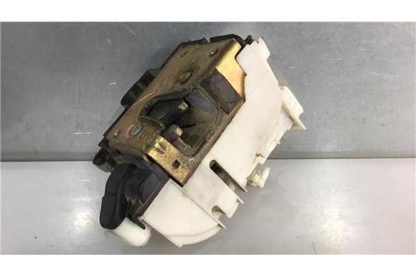 Recambio de cierre electromagnetico delantero derecho para seat ibiza (6k1) 1.4 i referencia OEM IAM 6K3837016A  