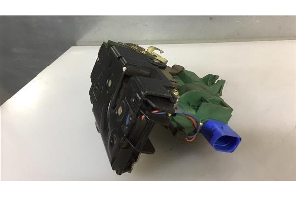 Recambio de cierre electromagnetico delantero izquierdo para seat ibiza (6l1) 1.9 tdi referencia OEM IAM 3B1837015AM  