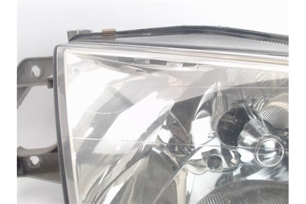 Recambio de faro delantero dcho para mazda 323 f/s berlina (bj) referencia OEM IAM   