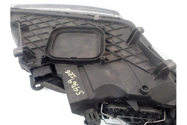 Recambio de faro delantero izquierdo para renault megane iii sport tourer 1.5 dynamique referencia OEM IAM 260609764R  
