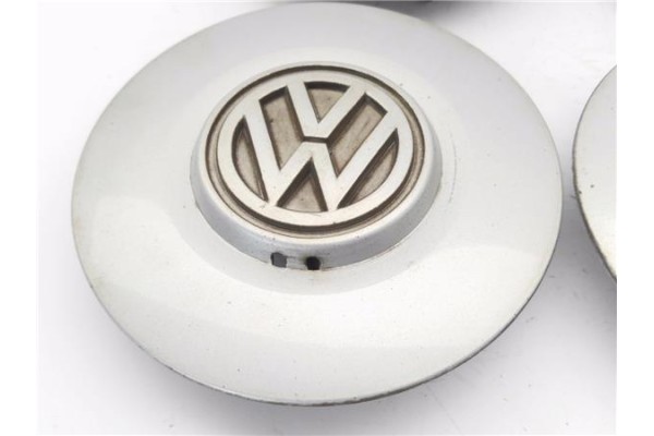 Recambio de tapacubos para volkswagen golf iii (1h1) 1.4 referencia OEM IAM 1H0601151B  