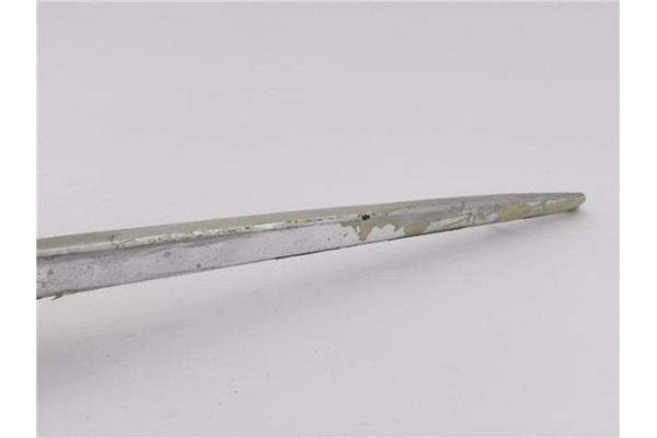 Recambio de rejilla capo para seat 600 d 0.8 referencia OEM IAM   