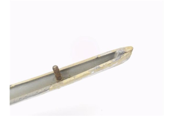 Recambio de rejilla capo para seat 600 d 0.8 referencia OEM IAM   