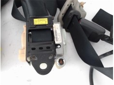 Recambio de juego cinturones delantero para toyota corolla (e12) 1.6 vvt-i referencia OEM IAM 7321002080C0 7322002050C0 