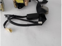 Recambio de juego cinturones delantero para toyota corolla (e12) 1.6 vvt-i referencia OEM IAM 7321002080C0 7322002050C0 