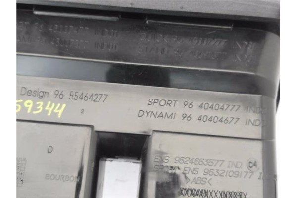 Recambio de rejilla entrada de aire para peugeot 206 2.0 hdi 90 referencia OEM IAM 9640404777 9655464277 