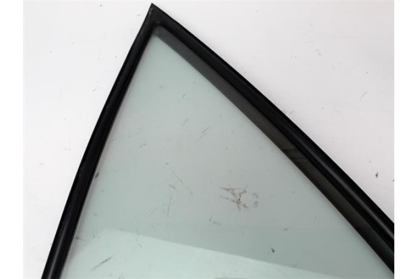 Recambio de luna fija puerta trasero izquierda para lexus is (ds2/is2) 2.5 250 v6 referencia OEM IAM 6818953010  