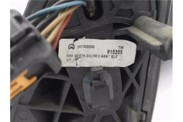 Recambio de retrovisor electrico derecho para citroen xsara picasso 1.6 16v x referencia OEM IAM 815355  