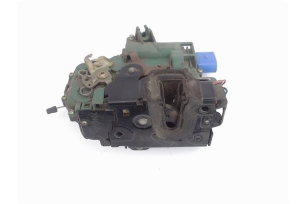 Recambio de cierre electromagnetico delantero izquierdo para volkswagen polo iv (9n1) 1.4 tdi referencia OEM IAM 3B1837015AQ  