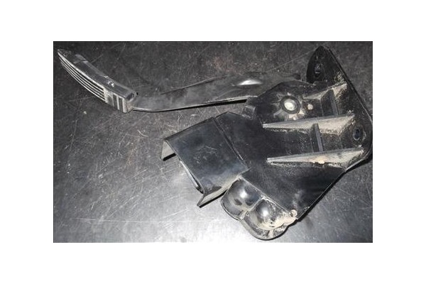 Recambio de pedal acelerador para ford transit furgón (fa_ _) 2.0 di (fae_, faf_, fag_) referencia OEM IAM YC159F836BC G1A171076