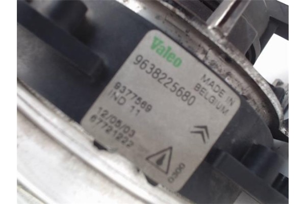 Recambio de faro antiniebla derecho para citroen xsara picasso referencia OEM IAM   