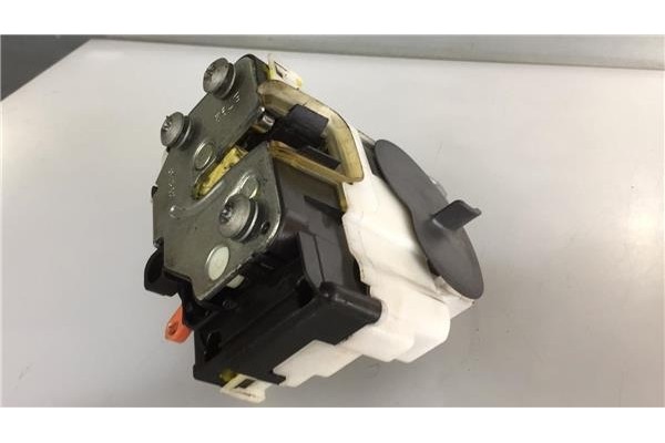 Recambio de cierre electromagnetico trasero izquierdo para fiat ii doblo (152) 1.3 d multijet referencia OEM IAM 51810891  