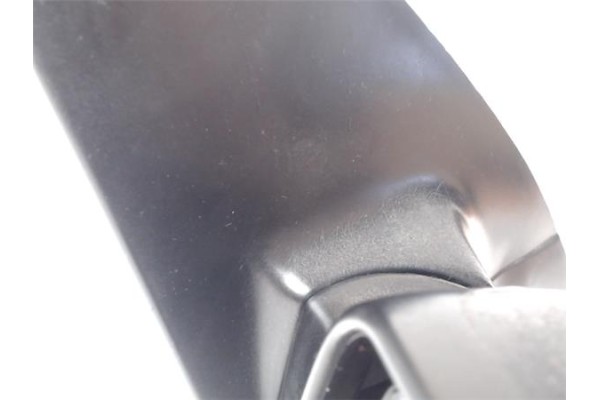 Recambio de retrovisor derecho para ford focus ranchera familiar (dnw) 1.8 turbo di / tddi referencia OEM IAM 1347098 6134399 98