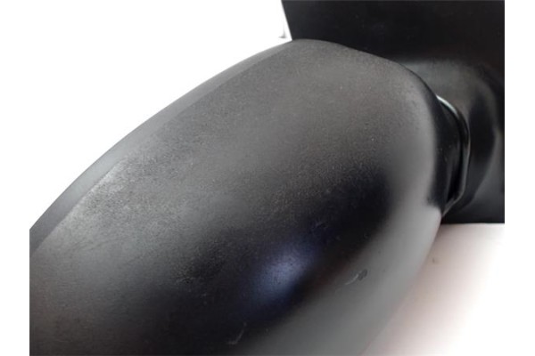 Recambio de retrovisor derecho para ford focus ranchera familiar (dnw) 1.8 turbo di / tddi referencia OEM IAM 1347098 6134399 98