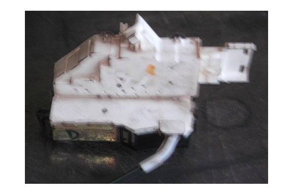 Recambio de cierre electromagnetico delantero derecho para citroen c4 berlina 1.6 hdi referencia OEM IAM 9136EW  