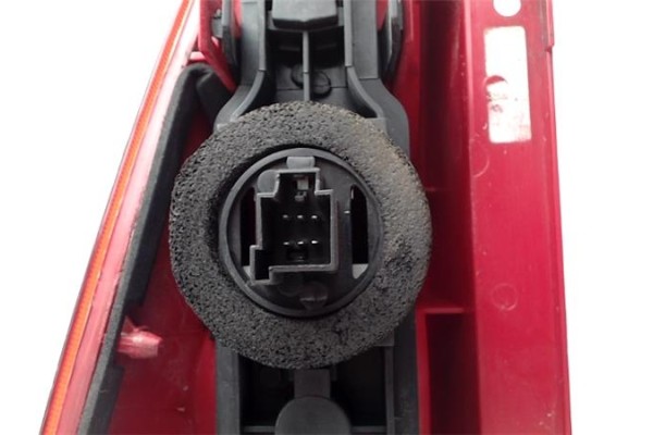 Recambio de piloto trasero derecho para ford focus ranchera familiar (dnw) 1.8 turbo di / tddi referencia OEM IAM 1233322 221639