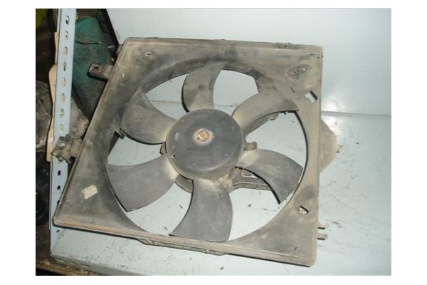 Recambio de electroventilador para nissan primera berlina (p11) 2.0 td referencia OEM IAM 921209F215  