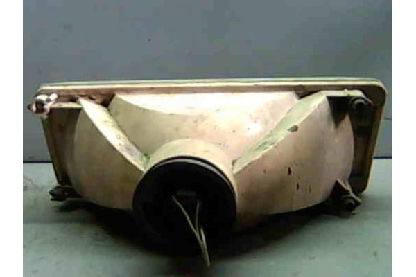 Recambio de faro delantero izquierdo para citroen bx berlina 19 d referencia OEM IAM 061818  