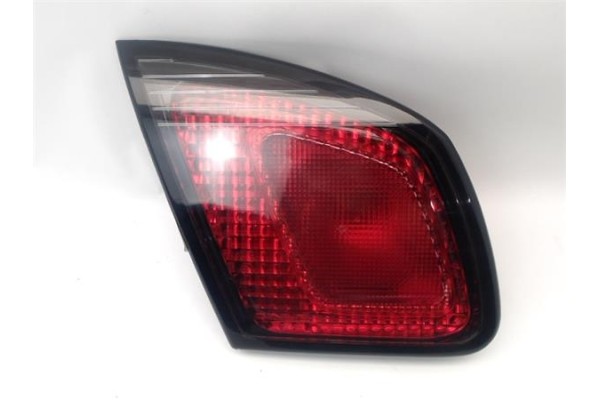 Recambio de piloto porton trasero izquierdo para nissan primera berlina (p11) referencia OEM IAM 265559F610 89020318 