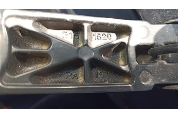 Recambio de brazo limpiaparabrisas delantero derecho para toyota verso (aur2/zgr2) 2.0 d-4d referencia OEM IAM 852110F030  