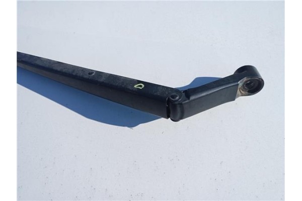 Recambio de brazo limpiaparabrisas delantero izquierdo para toyota verso (aur2/zgr2) 2.0 d-4d referencia OEM IAM 852210F030  
