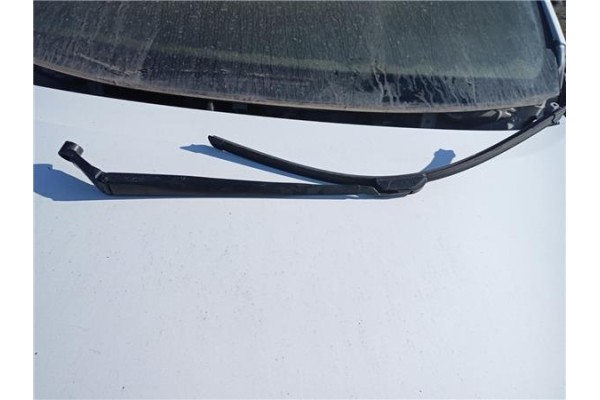 Recambio de brazo limpiaparabrisas delantero izquierdo para toyota verso (aur2/zgr2) 2.0 d-4d referencia OEM IAM 852210F030  