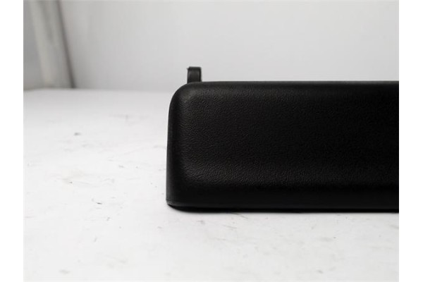 Recambio de maneta exterior delantero derecha para ford escort berlina 1.6 laser referencia OEM IAM A224004082E  
