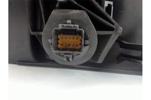 Recambio de retrovisor electrico izquierdo para renault megane i fase 2 berlina (ba0) referencia OEM IAM   