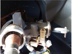 Recambio de clausor para toyota verso (aur2/zgr2) 2.0 d-4d referencia OEM IAM 690570F040  