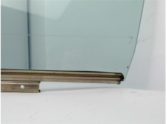 Recambio de luna puerta trasero izquierda para lexus is (ds2/is2) 2.5 250 v6 referencia OEM IAM 6811453020  