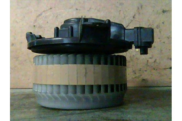 Recambio de motor calefaccion para suzuki swift iii (sg) 1.3 referencia OEM IAM AV2727000311 11630 