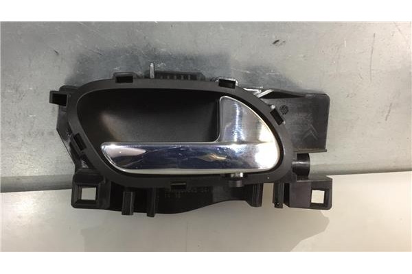 Recambio de manilla int. puerta trasero derecha para citroen c4 grand picasso 1.6 exclusive referencia OEM IAM 96555516VD  