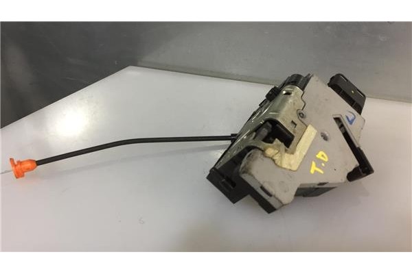 Recambio de cierre electromagnetico trasero derecho para citroen c4 grand picasso 1.6 exclusive referencia OEM IAM 24097816 2409